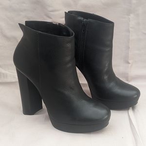 Black Leather Ankle Boots Heels Aldo Size 8.5